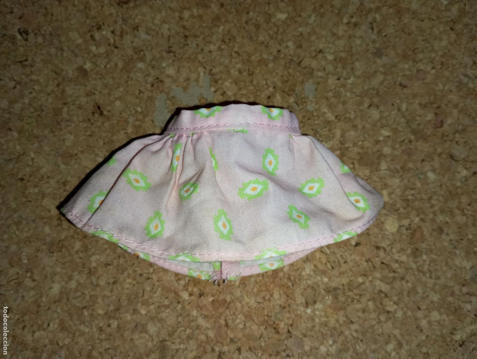 Mu&ntilde;ecas modernas: falda para mu&ntilde;eca maniqui - Foto 1