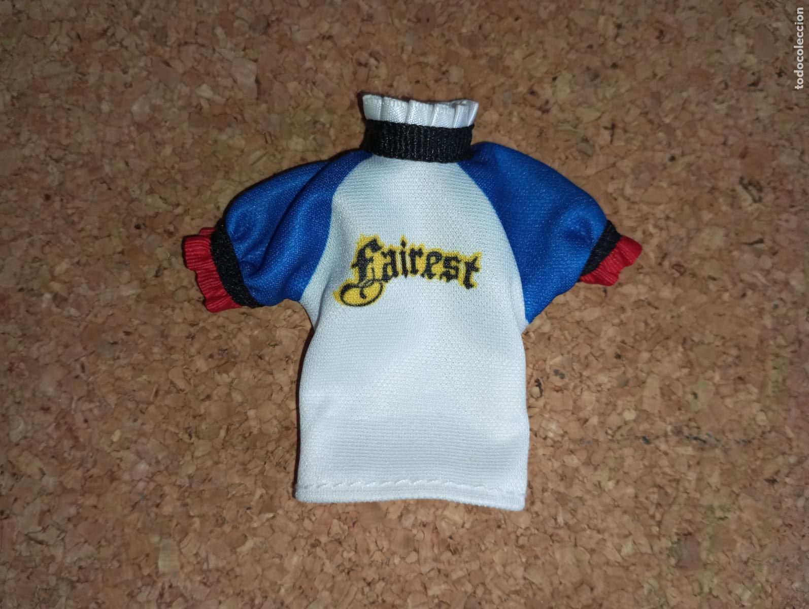 Mu&ntilde;ecas modernas: Camiseta de mu&ntilde;eca los descendientes - Foto 1