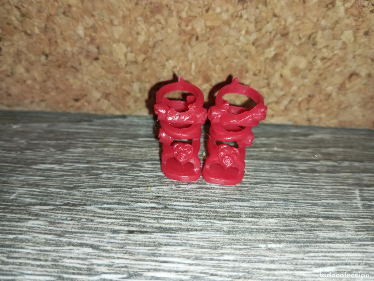 Mu&ntilde;ecas modernas: Zapatos de mu&ntilde;eca Shelly - Foto 3