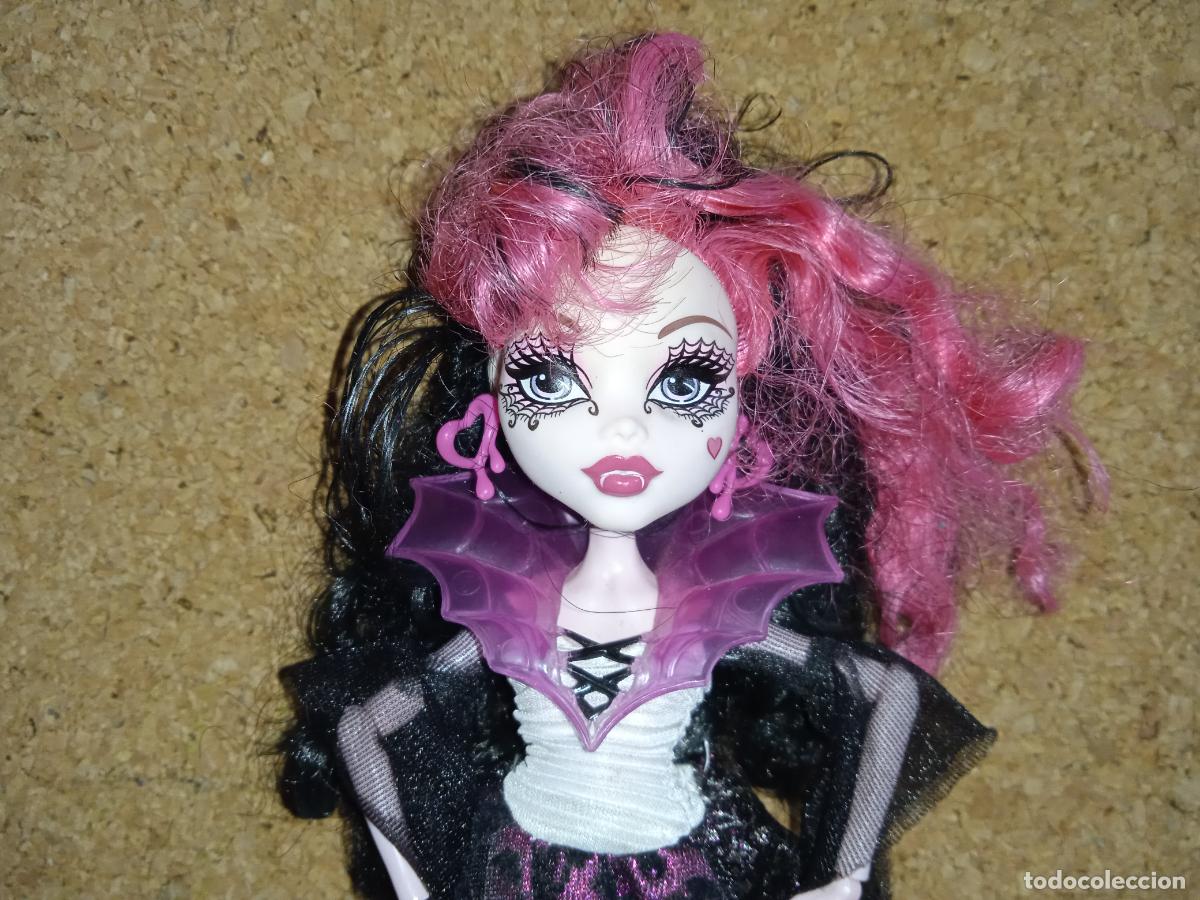 Mu&ntilde;ecas modernas: Mu&ntilde;eca Monster high Draculaura - Foto 1