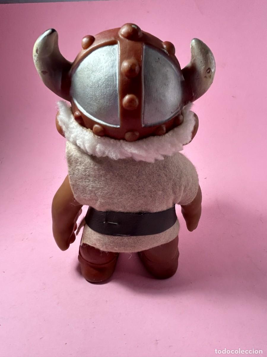 Mu&ntilde;ecas modernas: MU&Ntilde;ECO TROLL VIKINGO - Foto 4