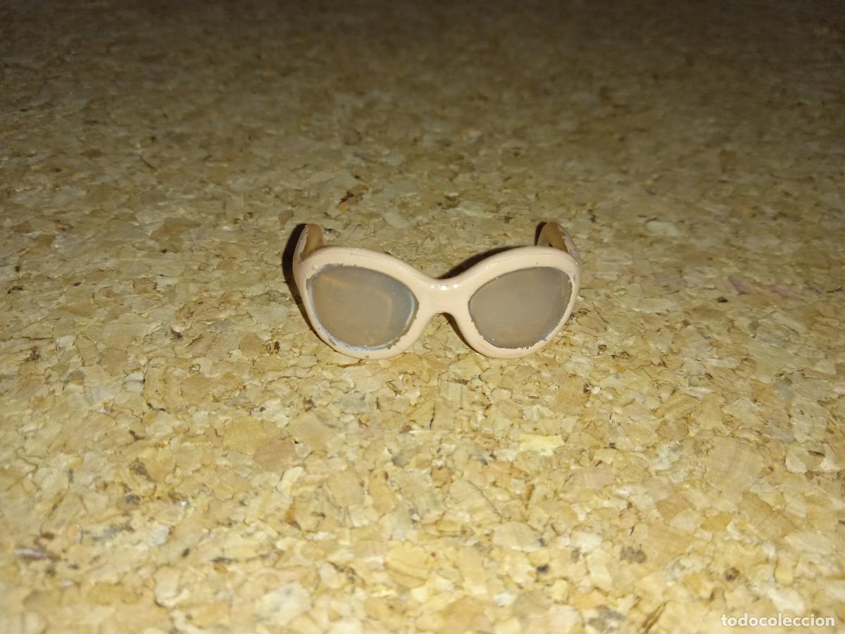 Mu&ntilde;ecas modernas: gafas tama&ntilde;o mu&ntilde;eca monster high - Foto 1