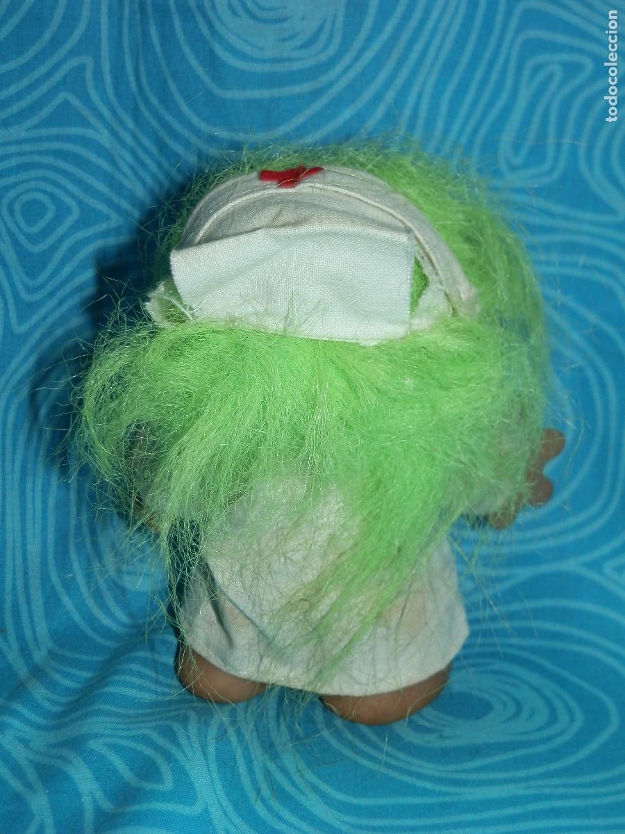Mu&ntilde;ecas modernas: MU&Ntilde;ECO TROLL PELO VERDE ENFERMERA - Foto 3