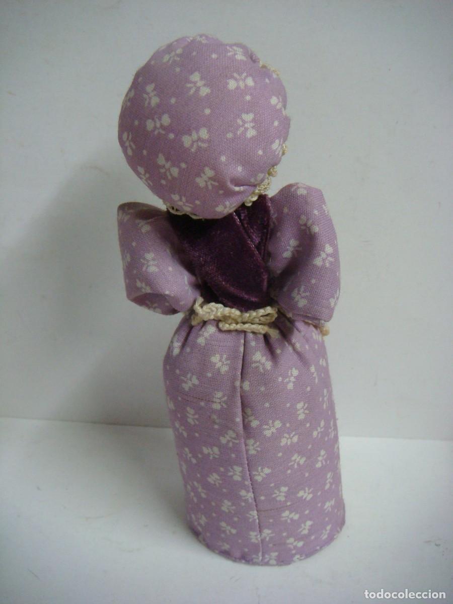 Mu&ntilde;ecas modernas: MU&Ntilde;ECA CON LA CARA EN MADERA-CAJ-G-N&ordm;22 - Foto 2