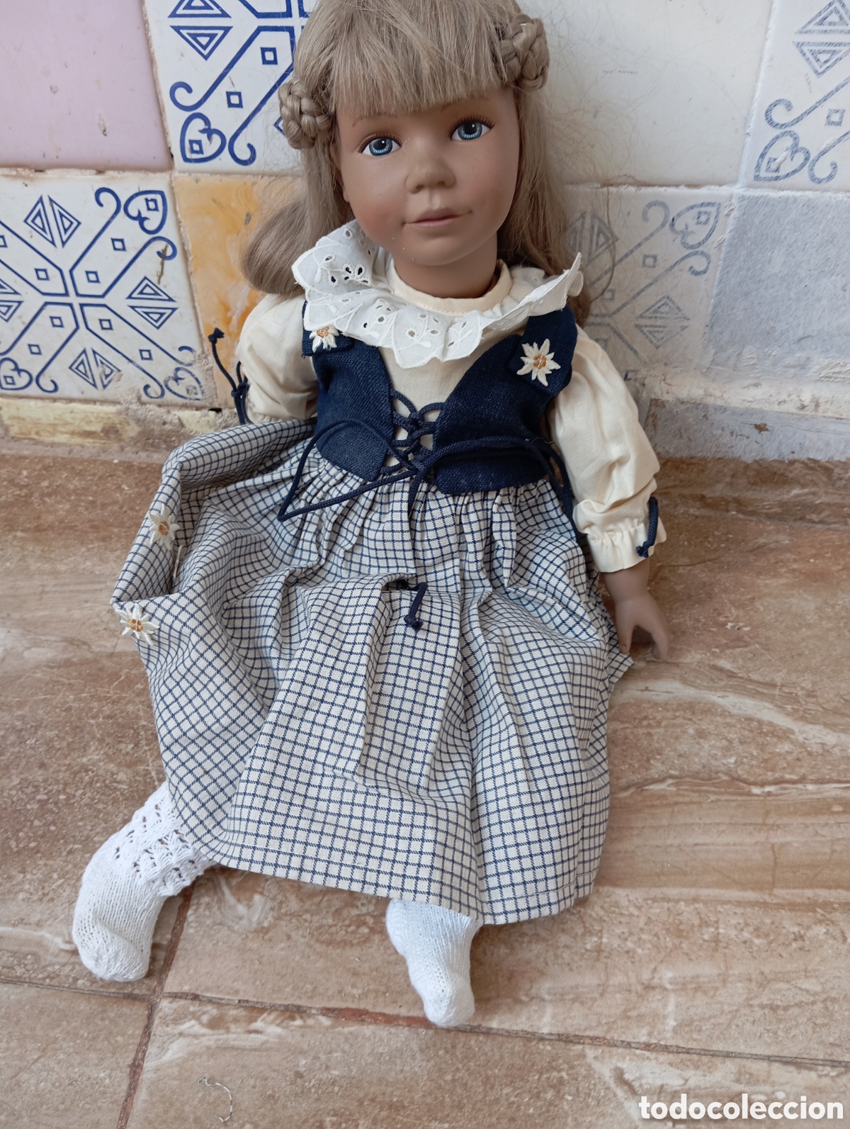 Mu&ntilde;ecas modernas: mu&ntilde;eca alemana de vinilo Heidi om - Foto 1