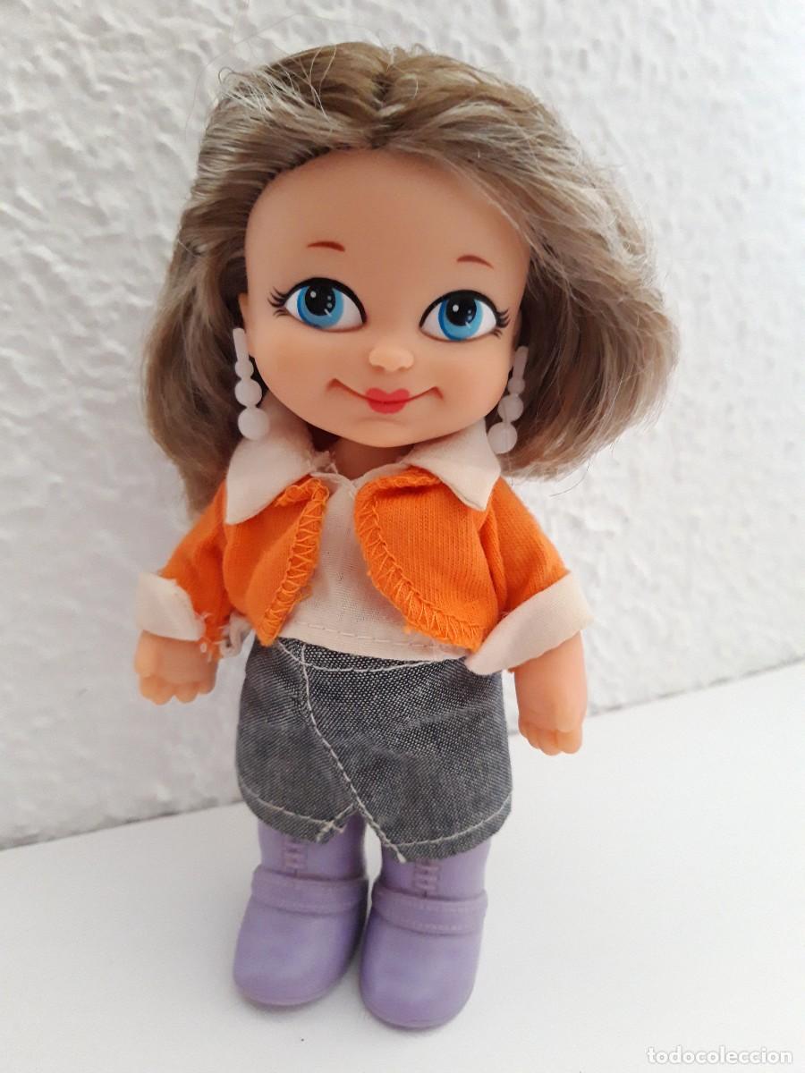 Mu&ntilde;ecas modernas: Mu&ntilde;eca Barriguitas famosa - Foto 1