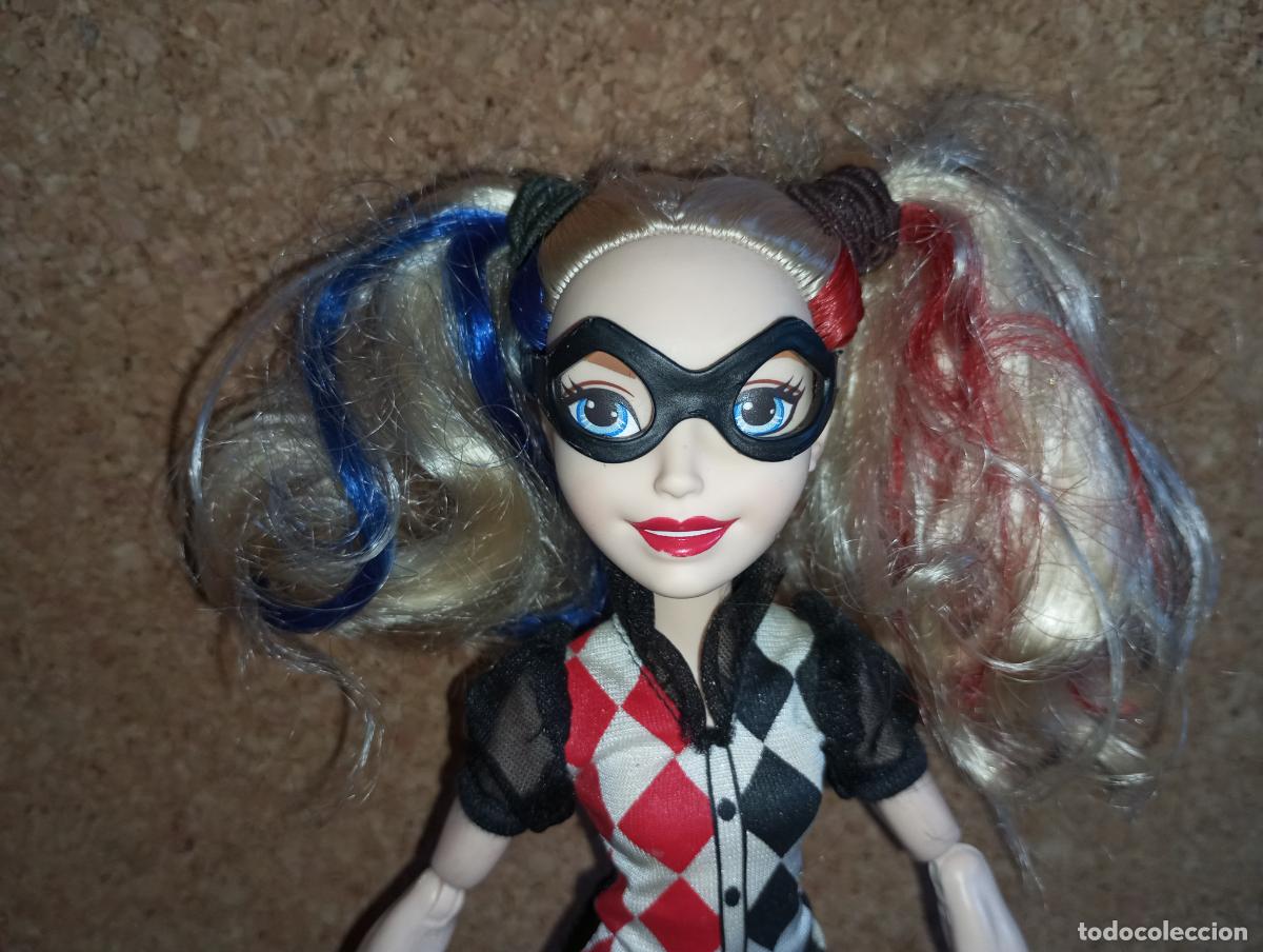 Mu&ntilde;ecas modernas: Mu&ntilde;eca DC super Heroe girls Harley Quinn - Foto 1