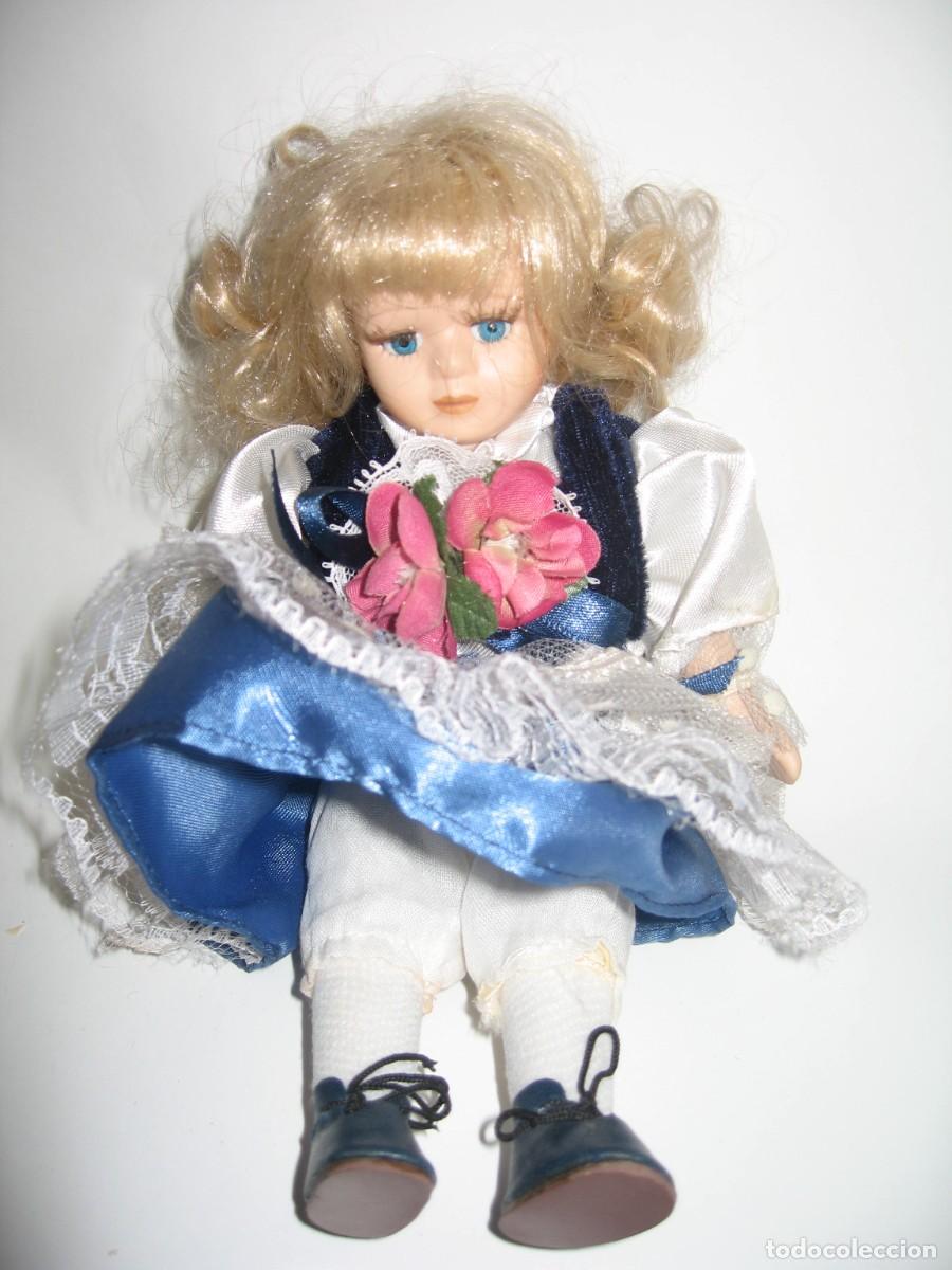 Mu&ntilde;ecas modernas: MU&Ntilde;ECA DE COLECCION EN PORCELANA - Foto 5