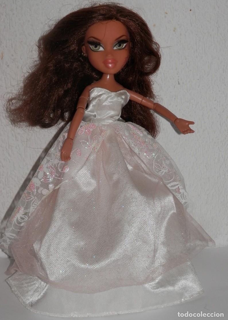 Mu&ntilde;ecas modernas: MU&Ntilde;ECA BRATZ - MGA 2001 - Foto 1