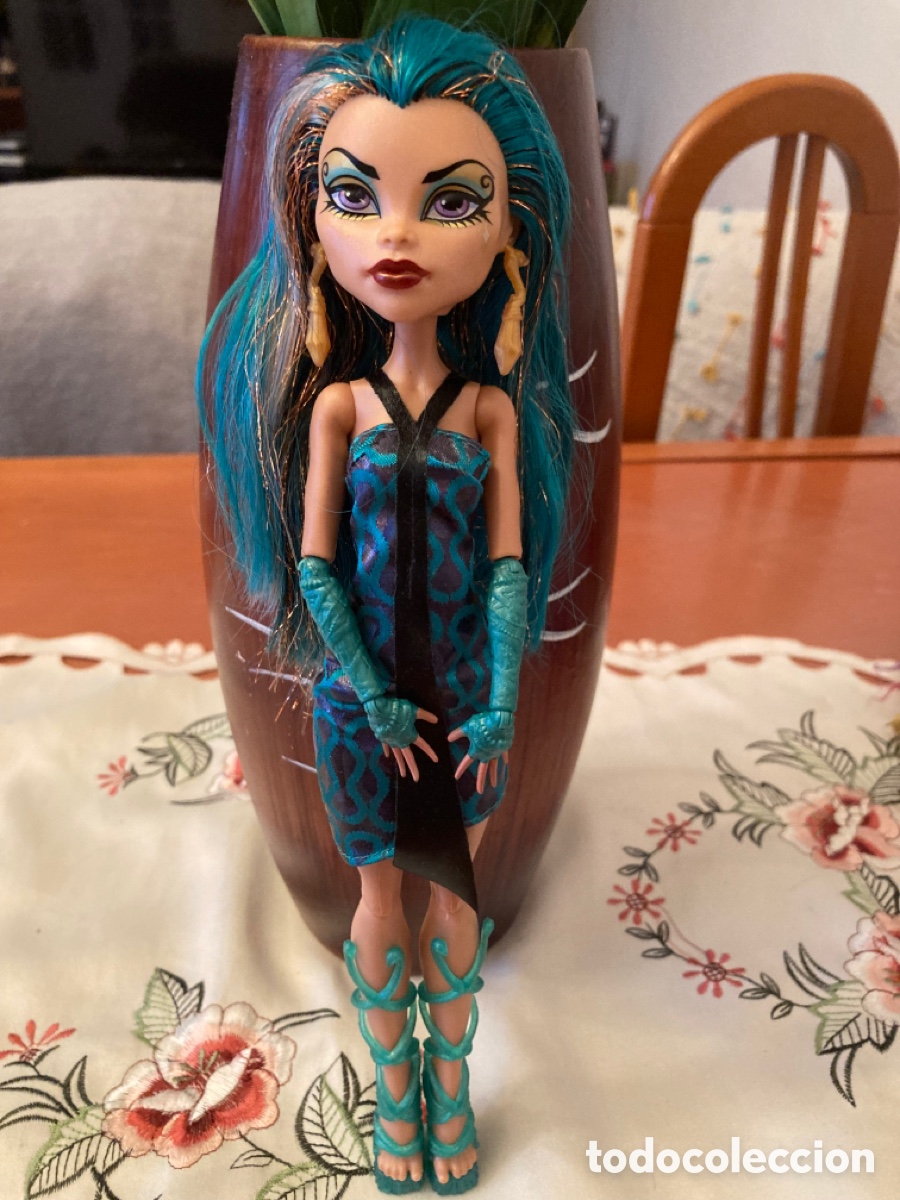 Mu&ntilde;ecas modernas: Mu&ntilde;eca Monster High Nesfera de Nile - Foto 1