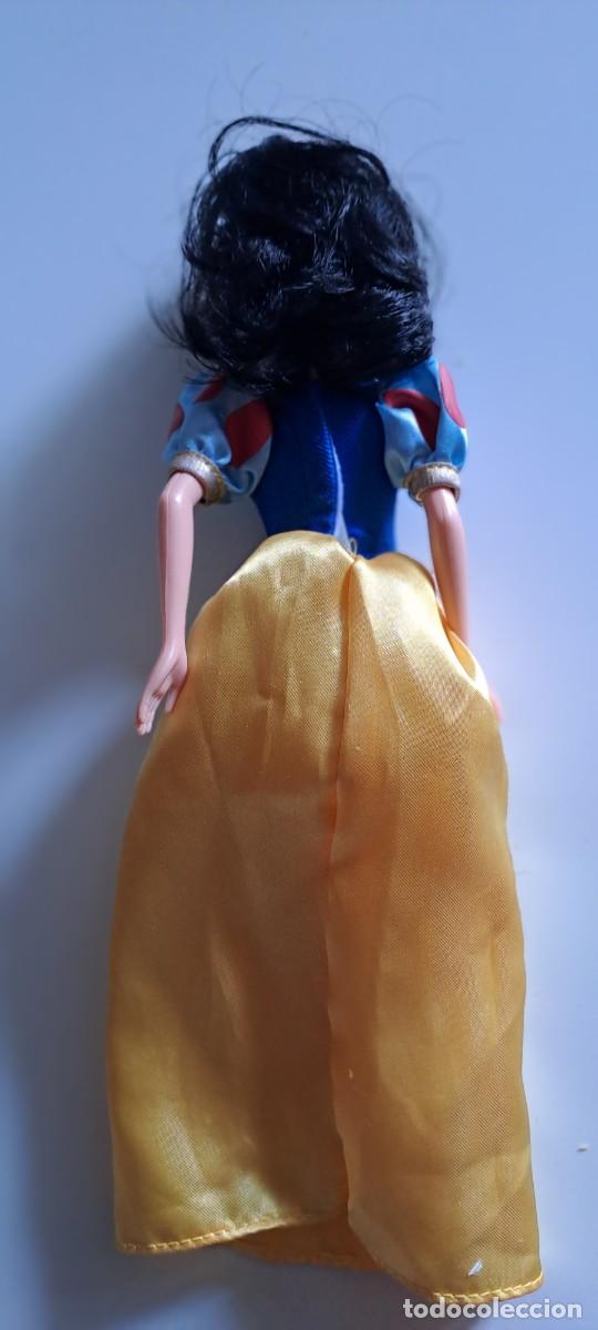 Mu&ntilde;ecas modernas: MU&Ntilde;ECA PRINCESA BLANCANIEVES - DISNEY - Foto 3