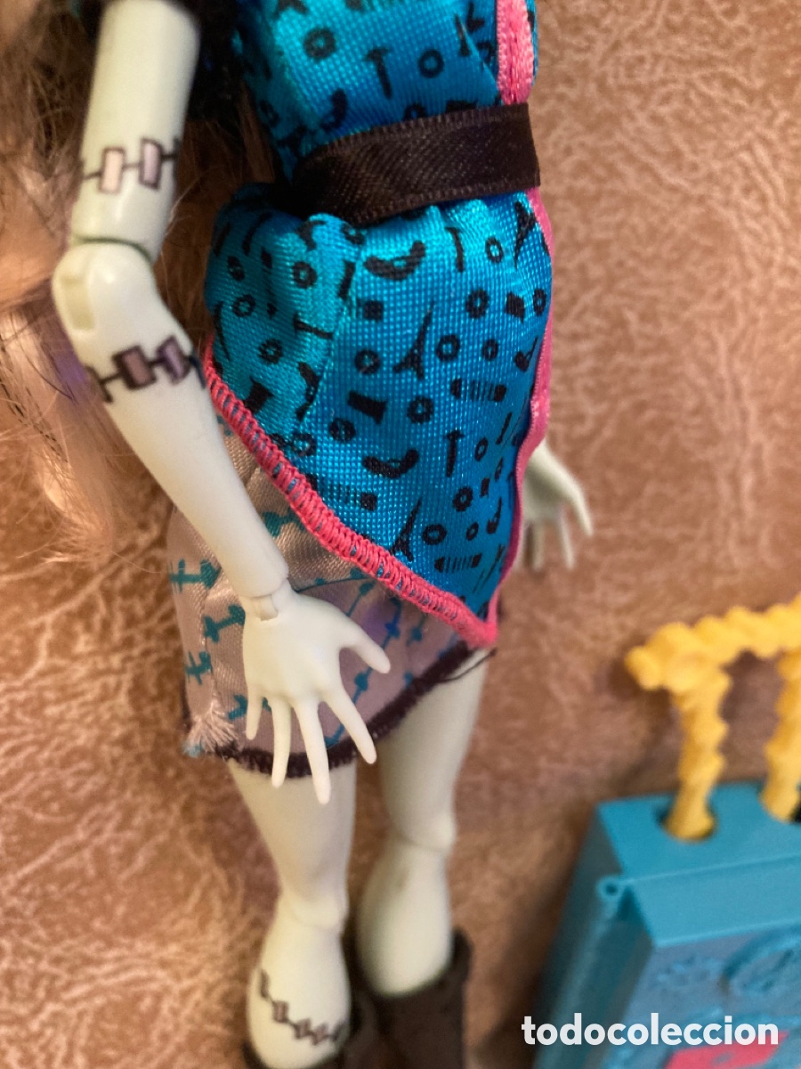 Mu&ntilde;ecas modernas: Mu&ntilde;eca Monster High Scaris - Foto 6