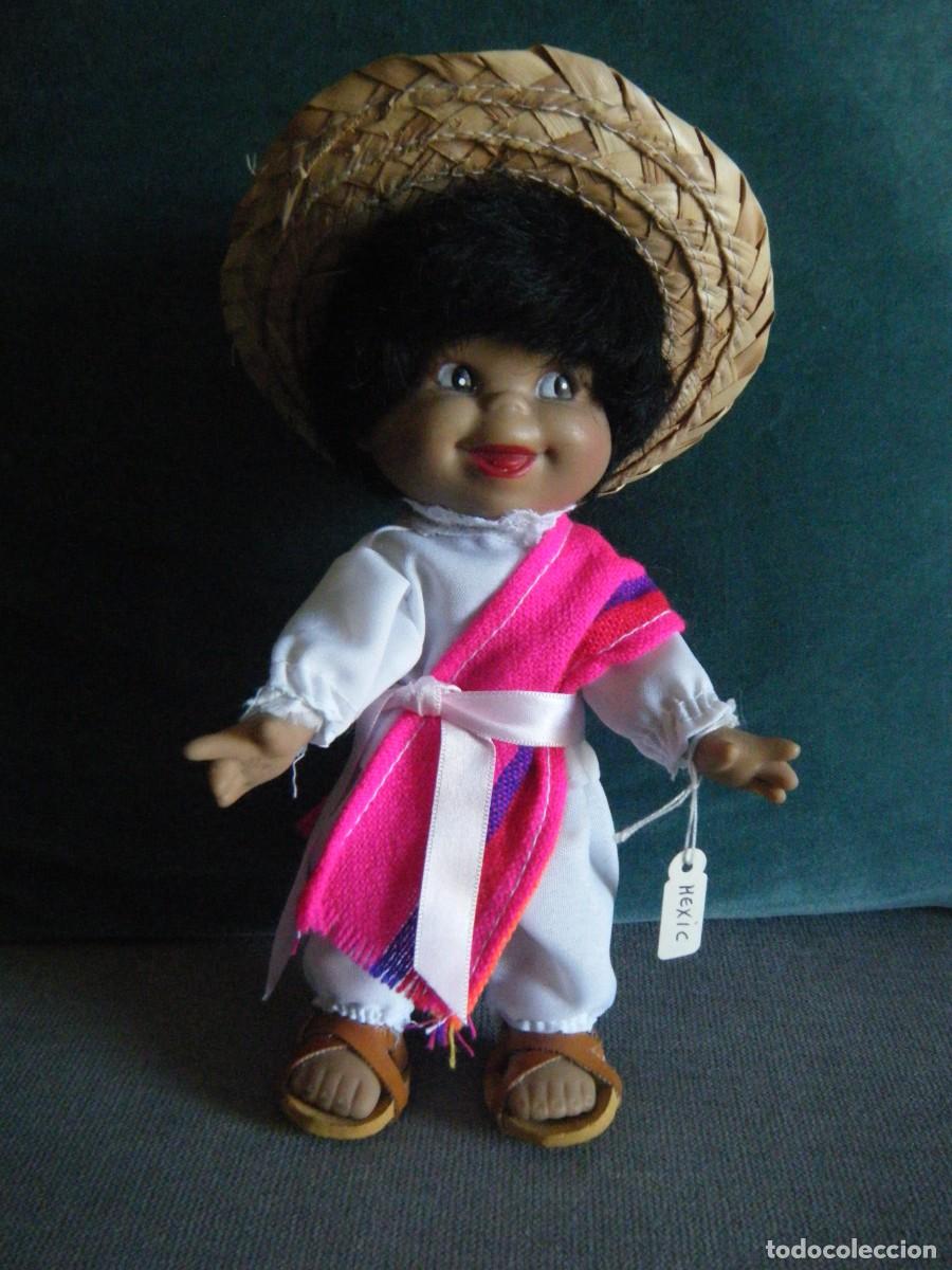 Mu&ntilde;ecas modernas: Mu&ntilde;eco original de mexico del a&ntilde;o 2005. - Foto 1