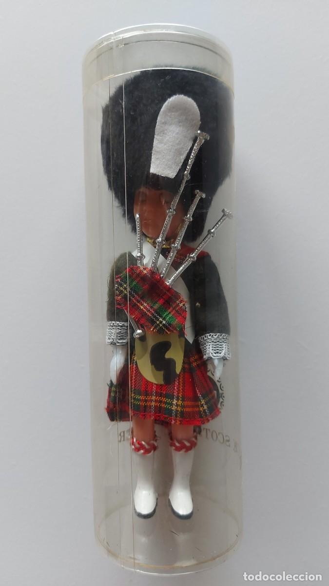 Mu&ntilde;ecas modernas: MU&Ntilde;ECO SOLDADO ESCOCES - Foto 1
