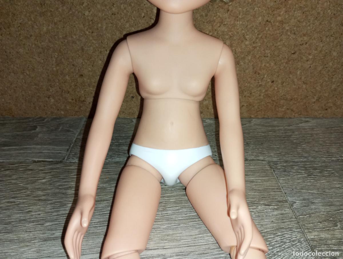 Mu&ntilde;ecas modernas: Mu&ntilde;eca articulada de mga BFC - Foto 5