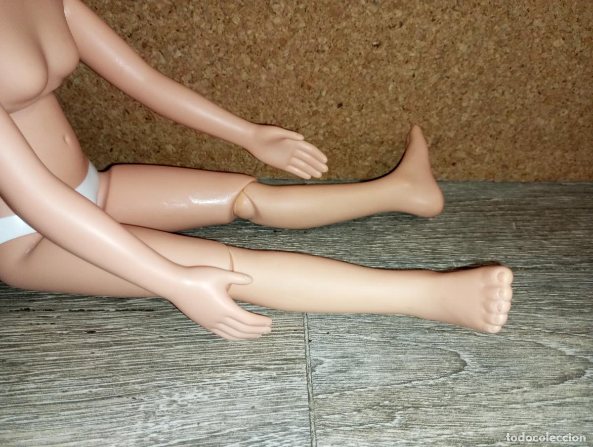 Mu&ntilde;ecas modernas: Mu&ntilde;eca articulada de mga BFC - Foto 10