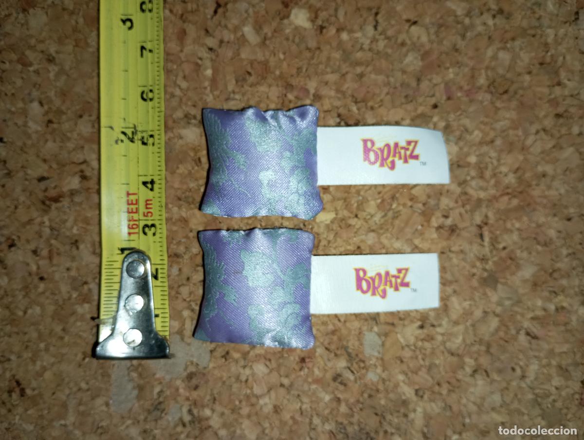 Mu&ntilde;ecas modernas: lote almohadas de mu&ntilde;eca Bratz - Foto 1
