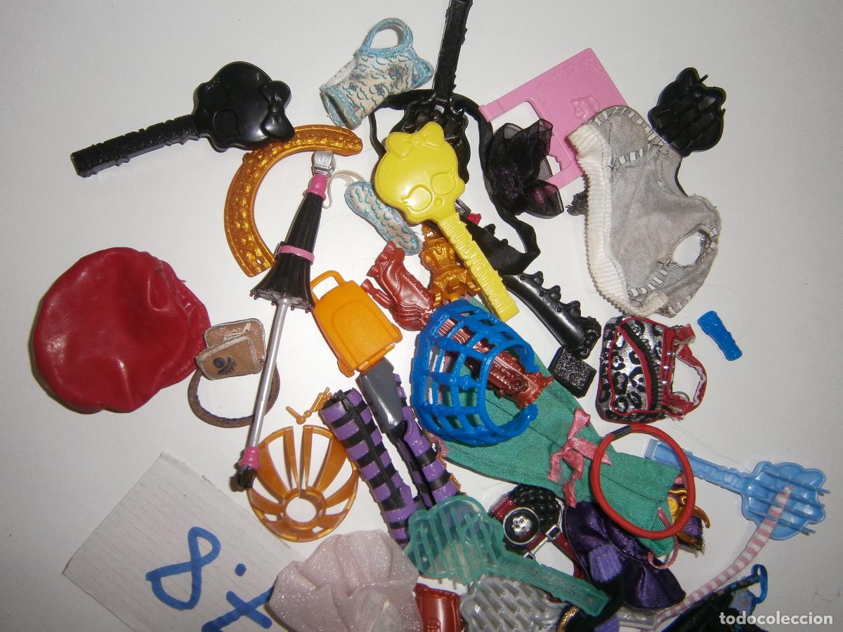 Mu&ntilde;ecas modernas: GRAN LOTE DE COMPLEMENTOS PARA MU&Ntilde;ECAS MONSTER HIGH - Foto 2