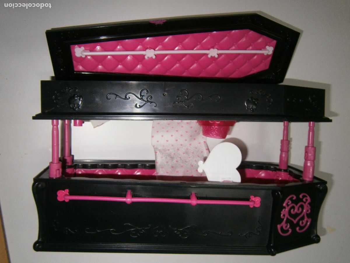 Mu&ntilde;ecas modernas: ATAUD HABITACULO PARA MU&Ntilde;ECA MONSTER HIGH - Foto 4