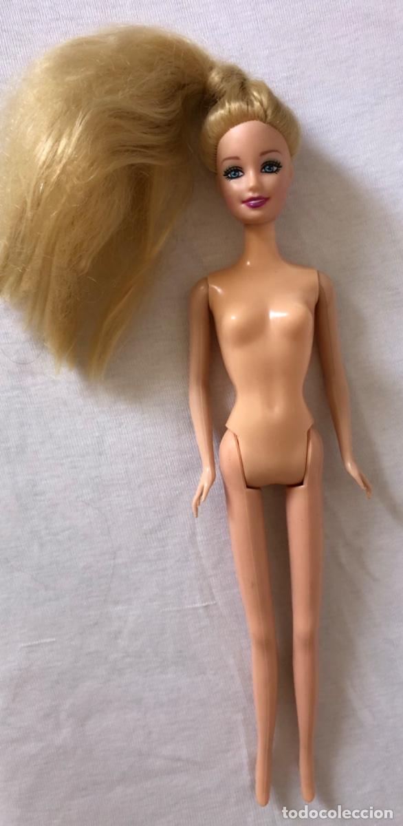 Mu&ntilde;ecas modernas: Mu&ntilde;eca similar a Barbie - Foto 2