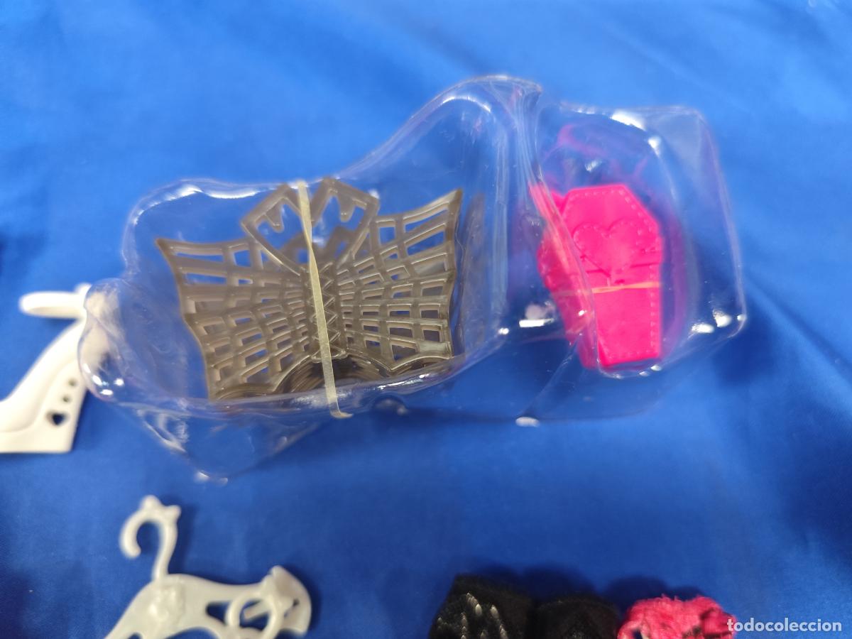 Mu&ntilde;ecas modernas: ACCESORIOS DRACULAURA - Foto 4