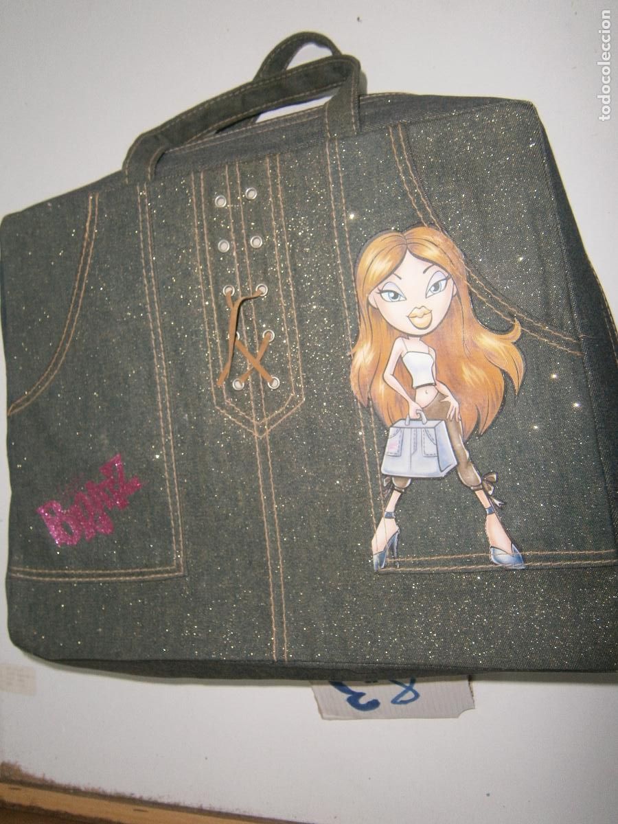 Mu&ntilde;ecas modernas: MALETIN BRATZ CON SEPARADORES DE COMPLEMENTOS INTERNOS - Foto 1