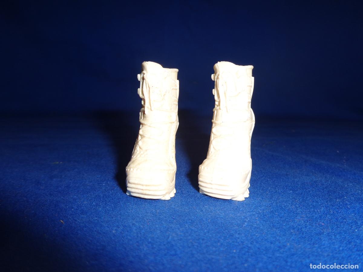 Mu&ntilde;ecas modernas: MONSTER HIGH - BOTAS ORIGINALES MU&Ntilde;ECA MONSTER HIGH! - Foto 2