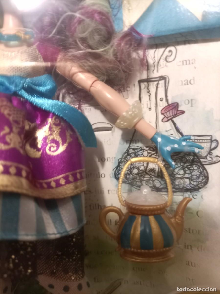 Mu&ntilde;ecas modernas: Madeline Hatter mu&ntilde;eca Ever After High de Mattel 2013 - Foto 4