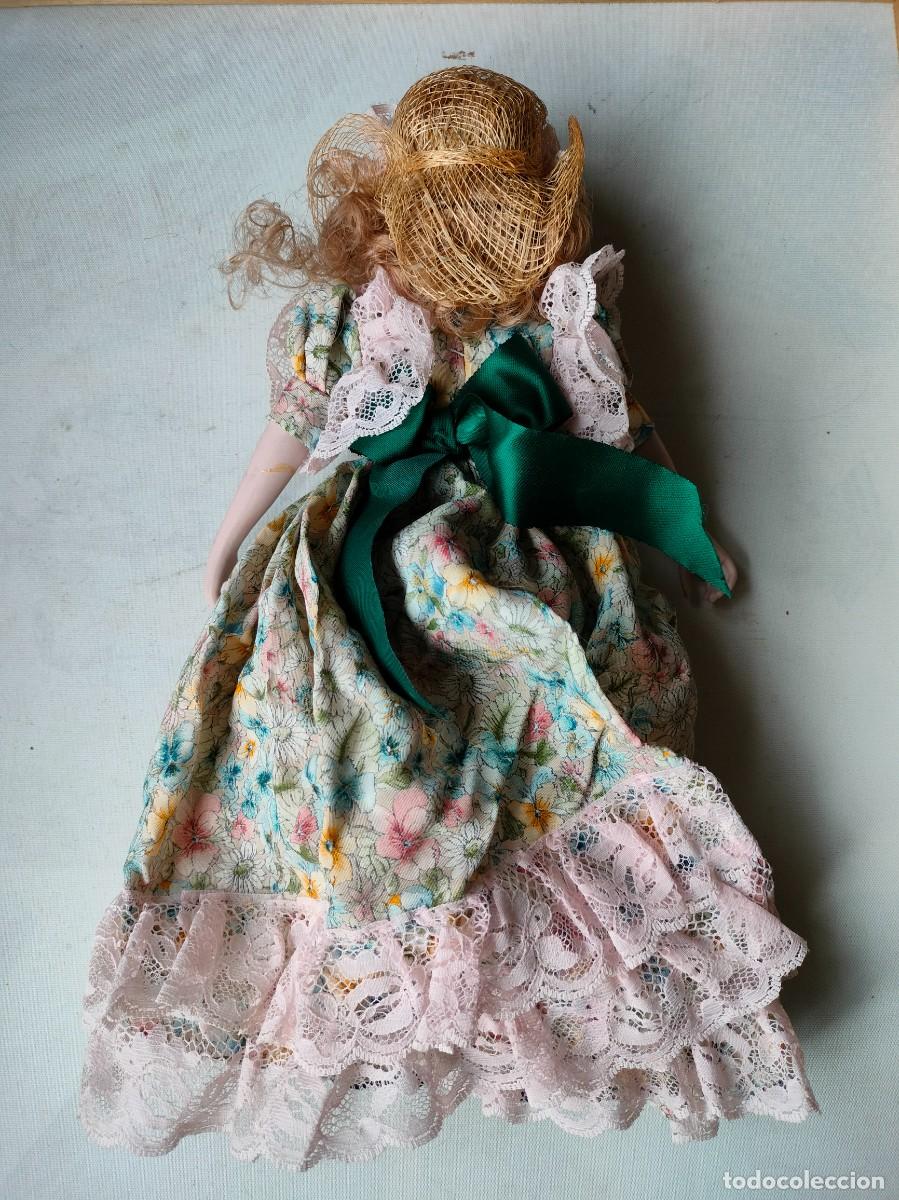 Mu&ntilde;ecas modernas: PEQUE&Ntilde;A MU&Ntilde;ECA CON SU TRAJE. - Foto 7