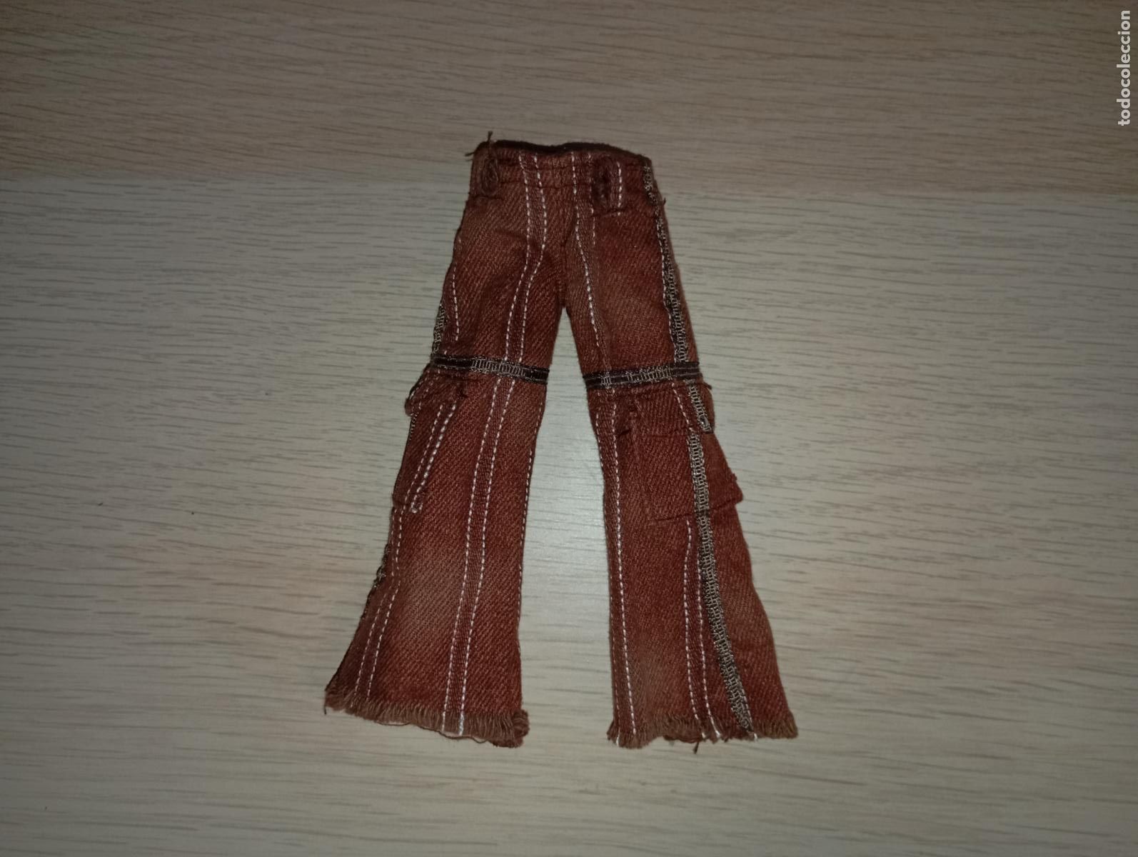 Mu&ntilde;ecas modernas: Pantal&oacute;n de mu&ntilde;eca Bratz - Foto 2