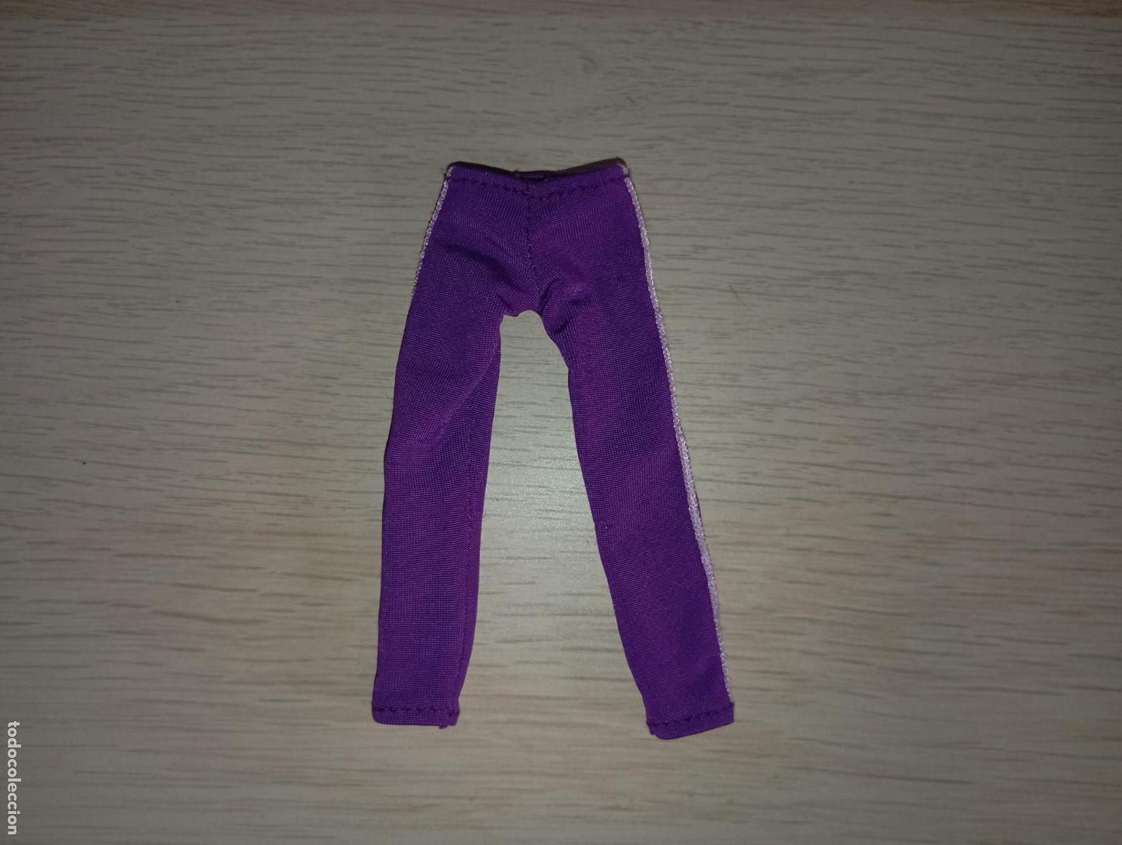 Mu&ntilde;ecas modernas: pantalon de mu&ntilde;eca Monster high - Foto 2