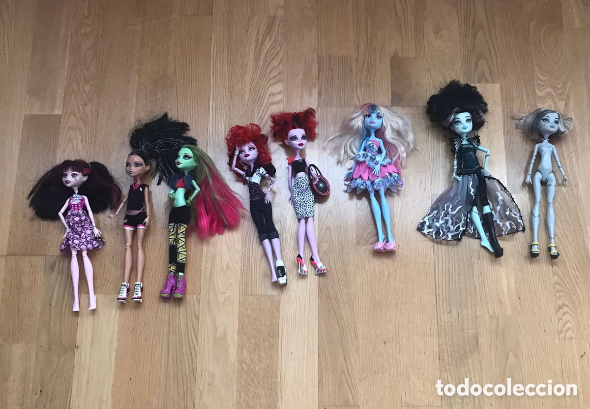Mu&ntilde;ecas modernas: Lote mu&ntilde;ecas Monster High - Foto 1