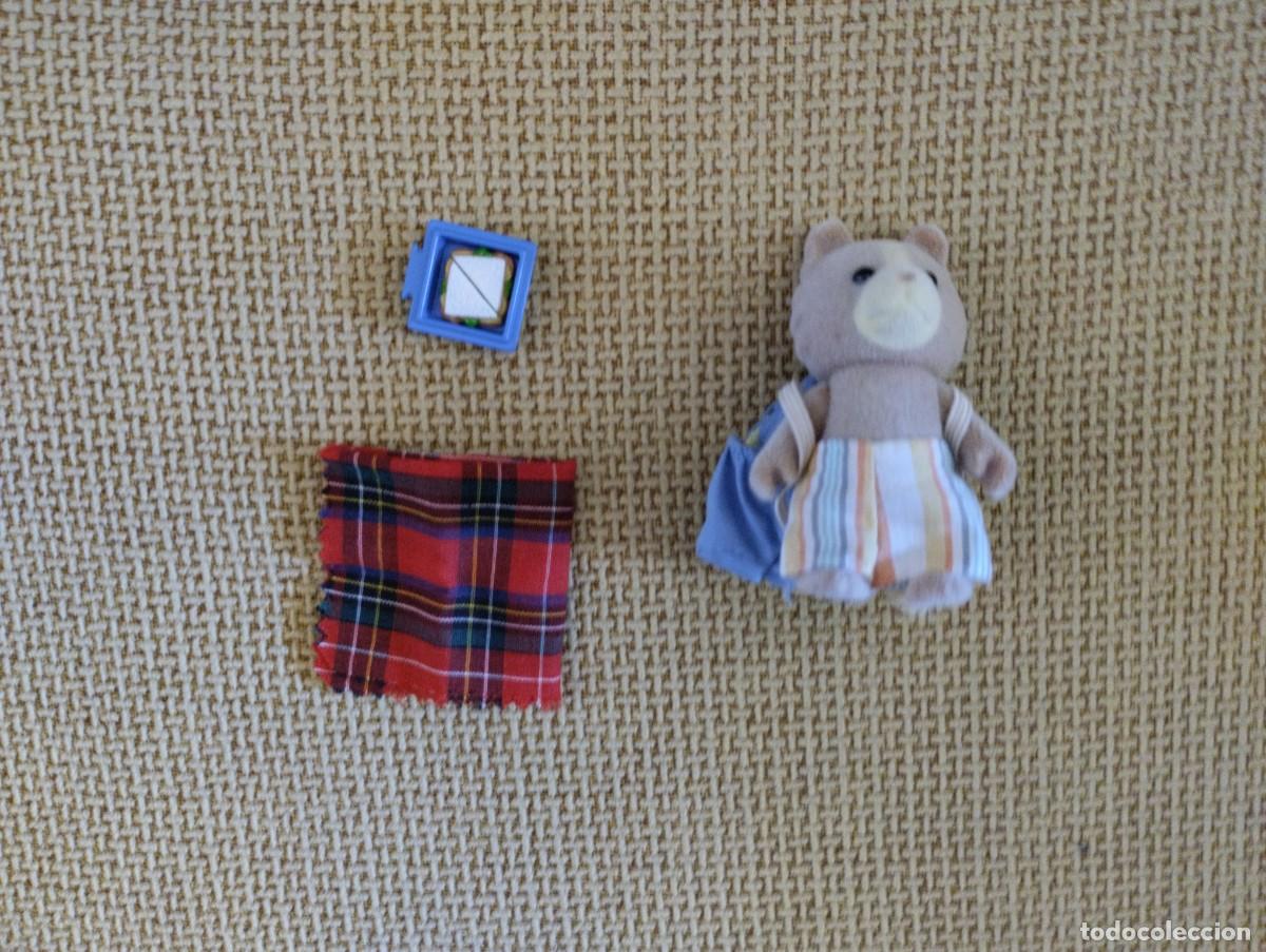 Mu&ntilde;ecas modernas: Mu&ntilde;eco Sylvanian con mochila - Foto 1