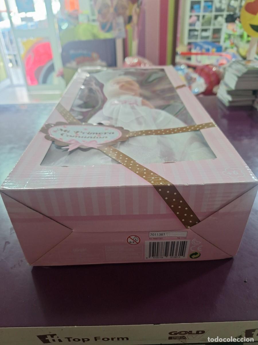Mu&ntilde;ecas modernas: Mu&ntilde;eca de comuni&oacute;n marca famosa - Foto 5