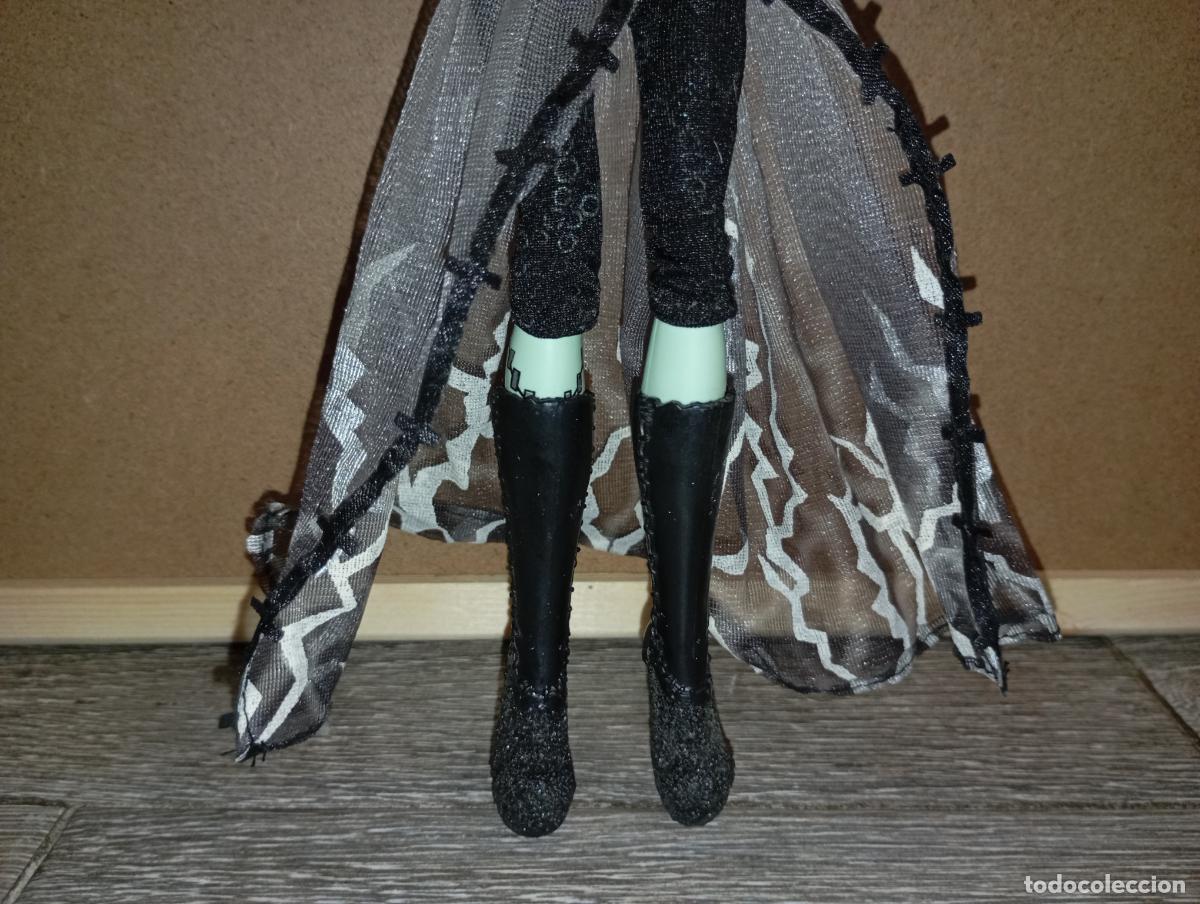 Mu&ntilde;ecas modernas: mu&ntilde;eca Monster high Frankie ghoust rules - Foto 5