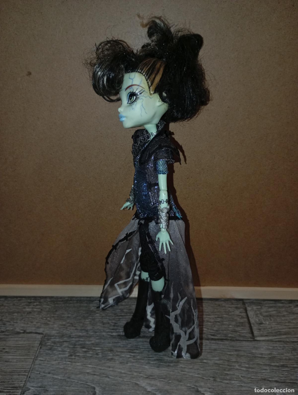 Mu&ntilde;ecas modernas: mu&ntilde;eca Monster high Frankie ghoust rules - Foto 9