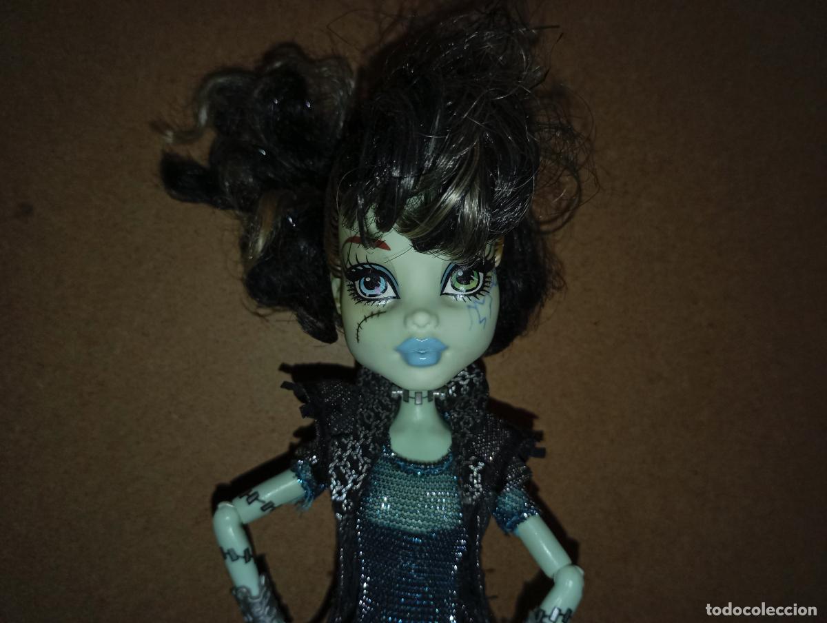 Mu&ntilde;ecas modernas: mu&ntilde;eca Monster high Frankie ghoust rules - Foto 1