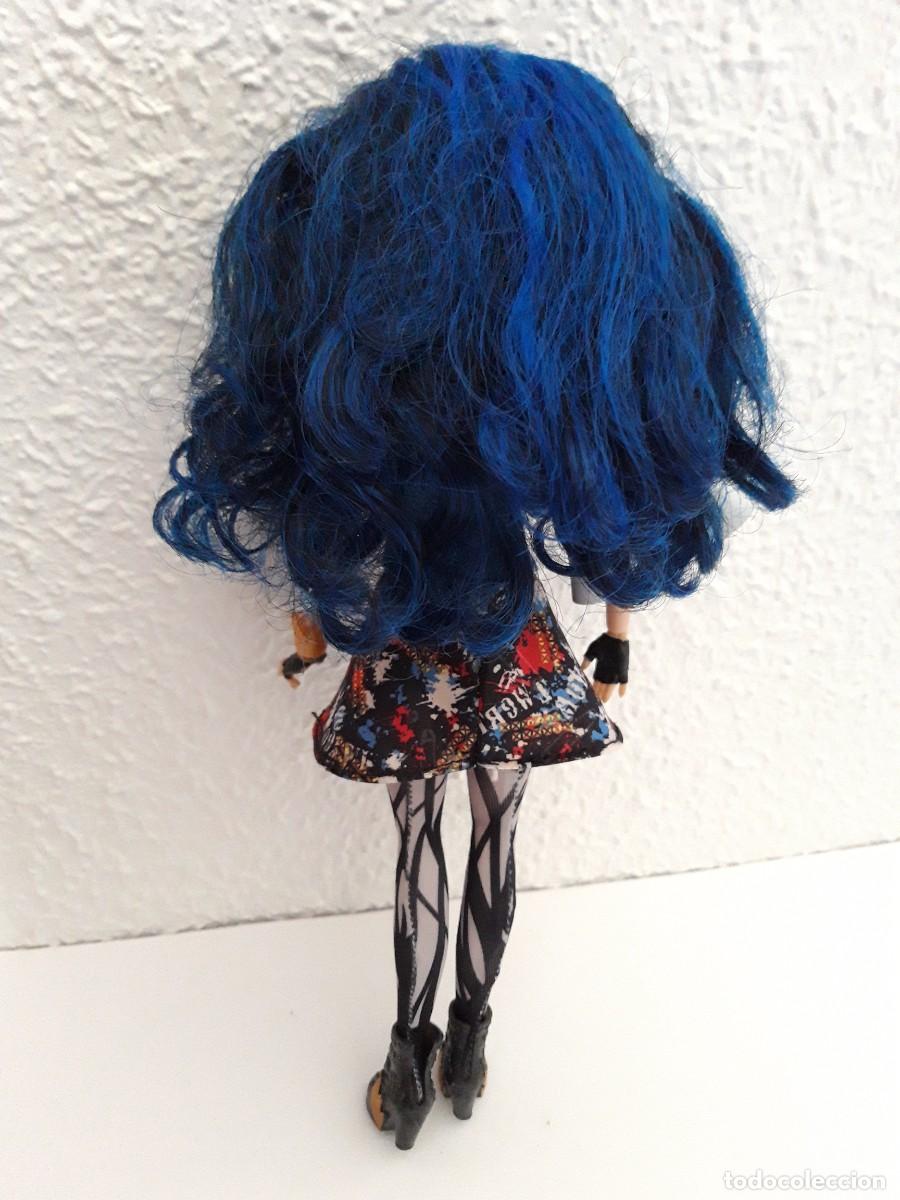 Mu&ntilde;ecas modernas: Mu&ntilde;eca Descendientes Evi - Foto 3