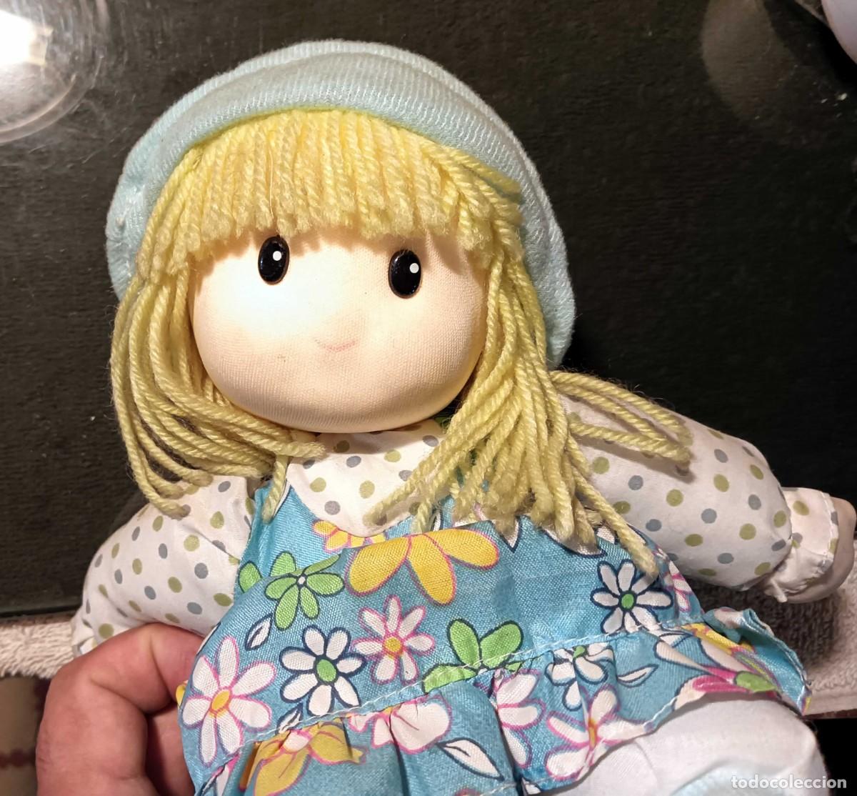 Mu&ntilde;ecas modernas: Mu&ntilde;eca de trapo musical vintage - Foto 5