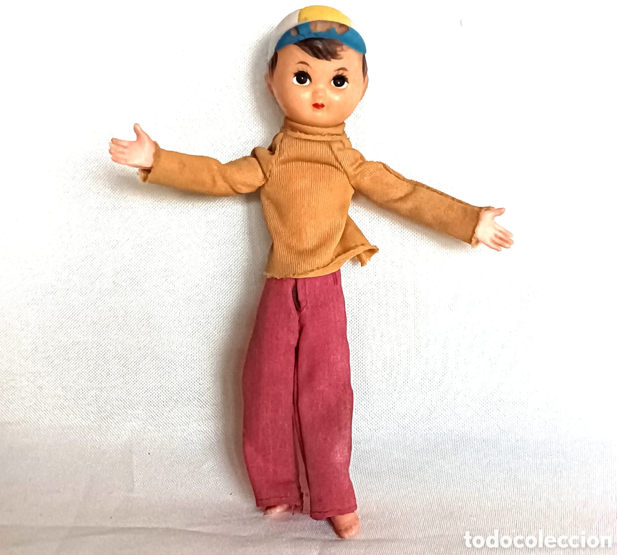 Mu&ntilde;ecas modernas: Mu&ntilde;eco antiguo de goma flexible - Foto 2