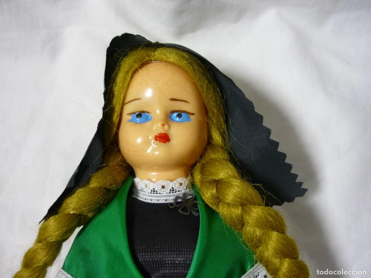 Mu&ntilde;ecas modernas: Pareja de mu&ntilde;ecos trajes t&iacute;picos de Andorra - Foto 3