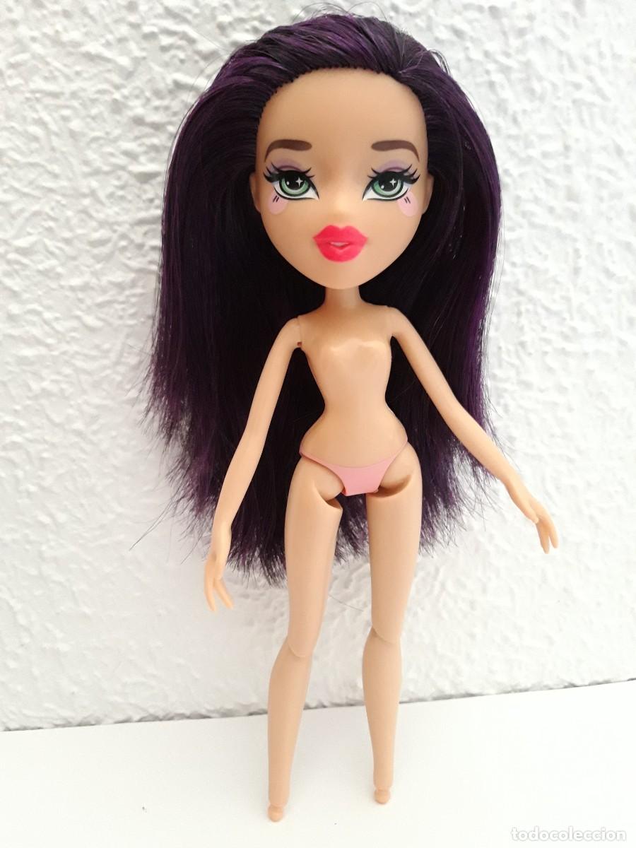 Mu&ntilde;ecas modernas: Mu&ntilde;eca Bratz Jade Instapets - Foto 2
