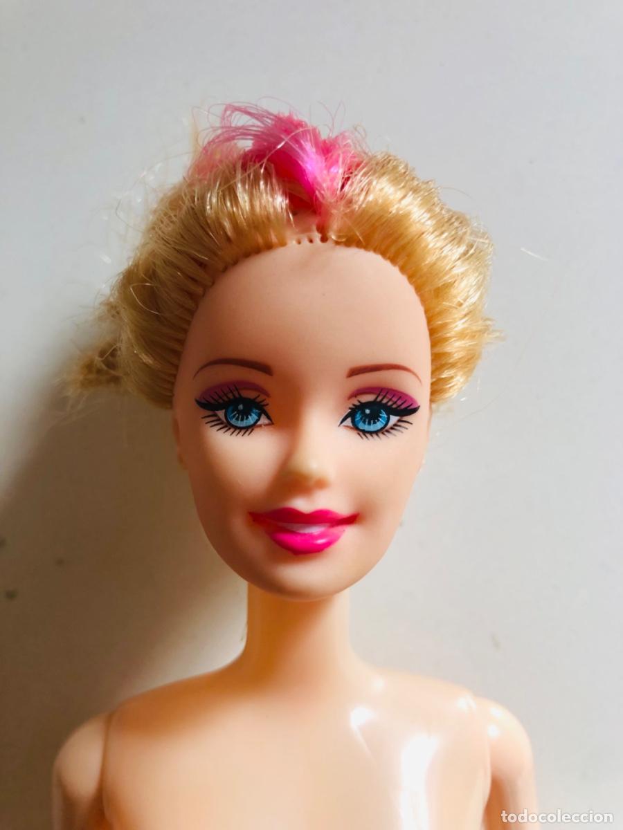 Mu&ntilde;ecas modernas: Mu&ntilde;eca similar a Barbie - Foto 2