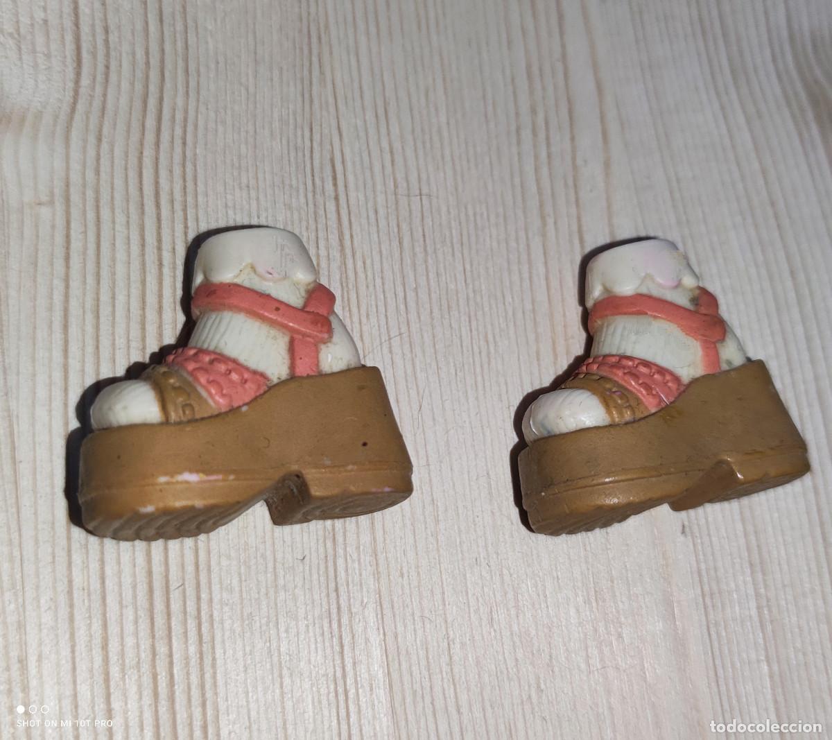 Mu&ntilde;ecas modernas: zapatos mu&ntilde;eca bratz - Foto 1