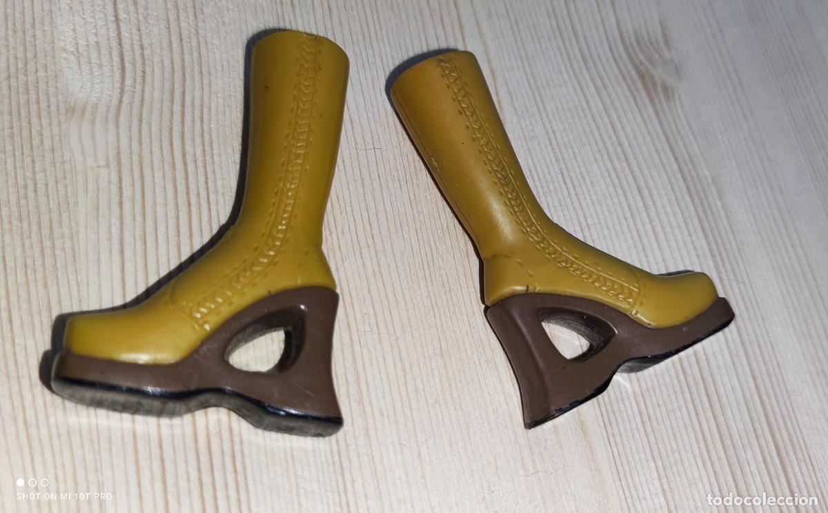 Mu&ntilde;ecas modernas: zapatos mu&ntilde;eca bratz botas - Foto 1
