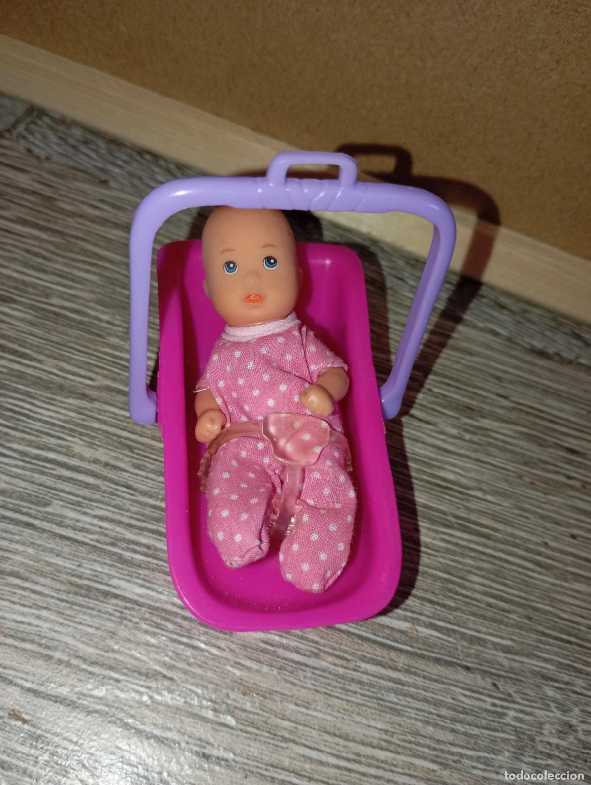Mu&ntilde;ecas modernas: Bebe Simba para mu&ntilde;eca Barbie en su capazo - Foto 2