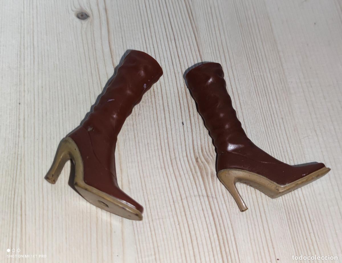 Mu&ntilde;ecas modernas: botas mu&ntilde;eca bratz mu&ntilde;eca - Foto 1