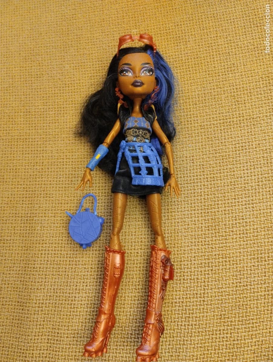 Mu&ntilde;ecas modernas: Mu&ntilde;eca de colecci&oacute;n Monster High - Foto 1
