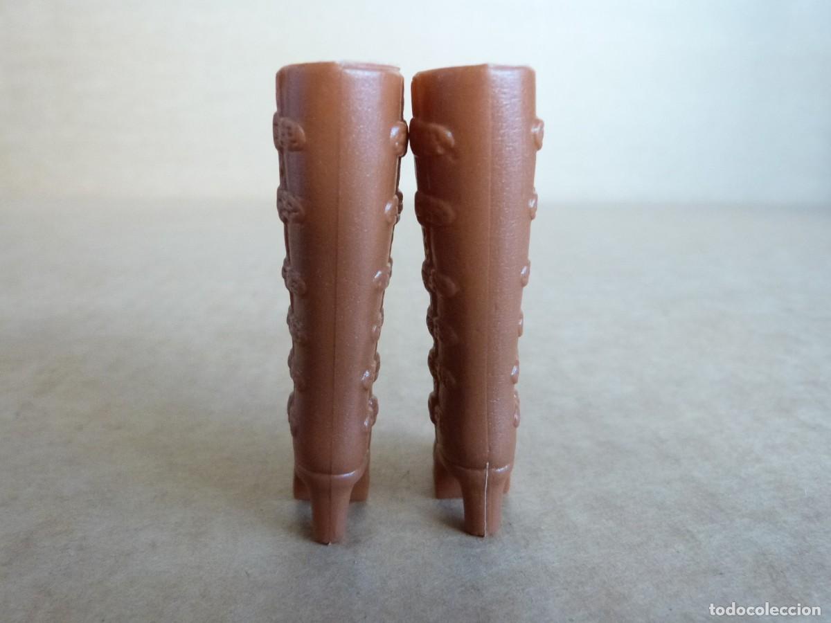 Mu&ntilde;ecas modernas: Botas marrones de mu&ntilde;eca Monster High - Foto 3