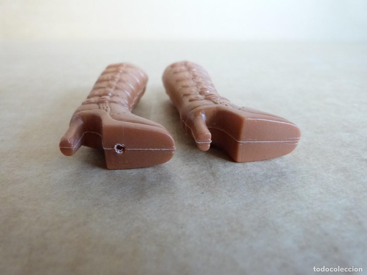 Mu&ntilde;ecas modernas: Botas marrones de mu&ntilde;eca Monster High - Foto 4